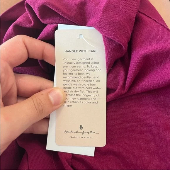 Spiritual Gangster Active Flow Tank Top size xs small magenta NWT - Picture 5 of 6